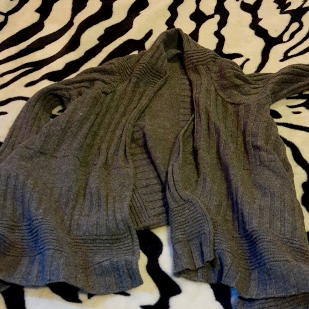 5/$20 Medium Joe Fresh Cardigan